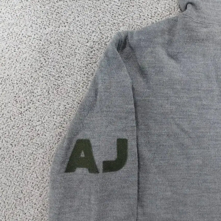 [BUNJANG] Armani Knit Hooded Zip-up (L) / 아르마니 정품 니트 후드집업 (L size)
