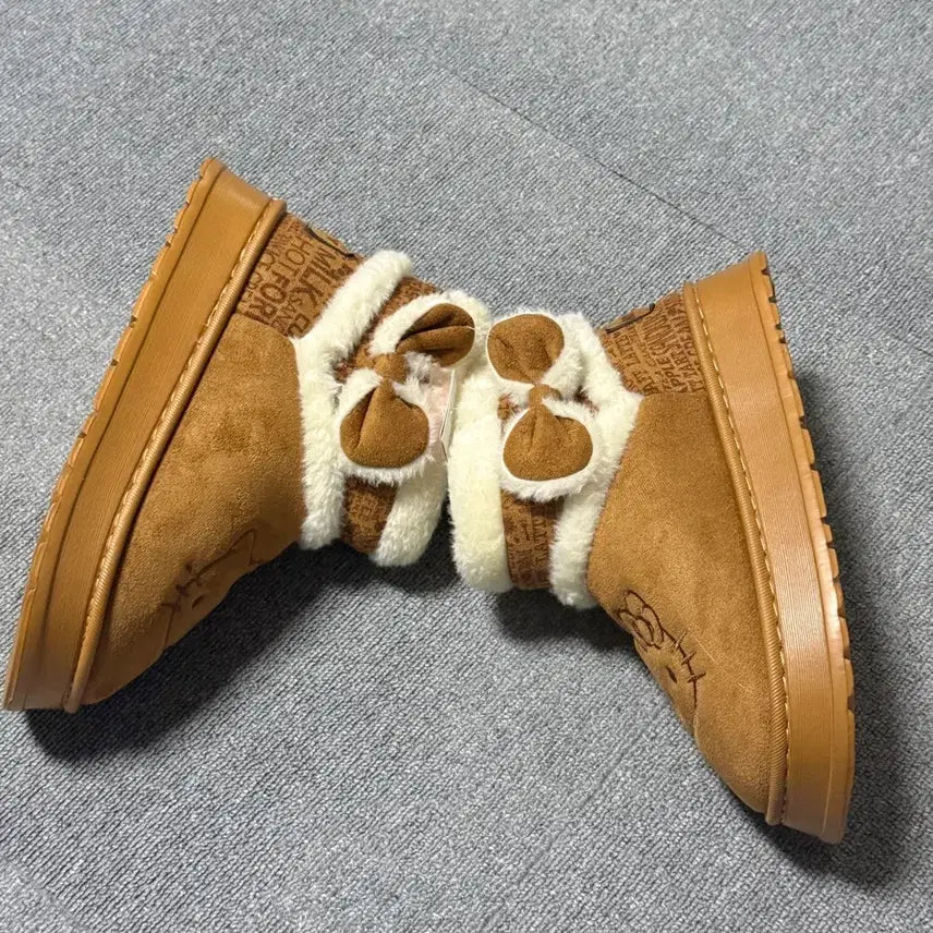 [BUNJANG] Hello Kitty Brown Ankle Boots (Size 40-41) / 헬로키티 털 어그부츠 새 상품