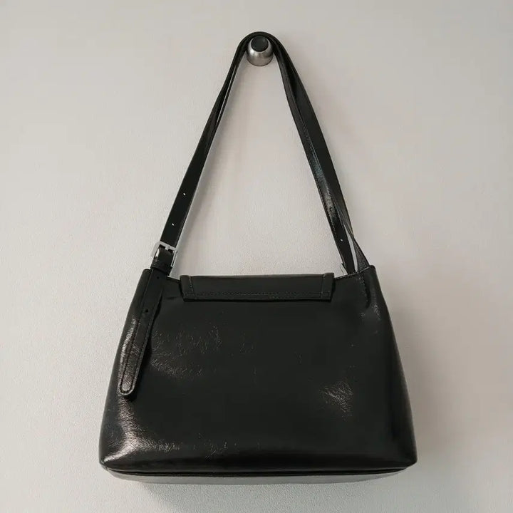 [BUNJANG] Black Enamel Shoulder Bag / 블랙 에나멜 숄더백