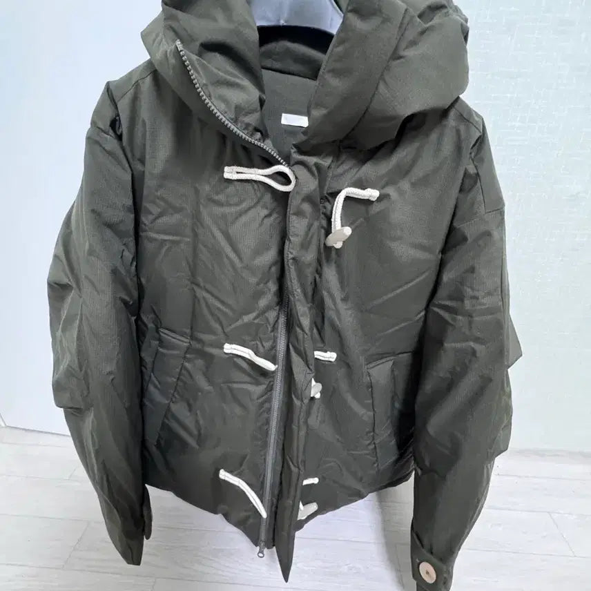 [BUNJANG] Oversized 2-Way Duffle Hooded Short Padded Jacket_Khaki (M) / 오버핏 2-WAY 더플 후드 숏패딩_카키 m사이즈
