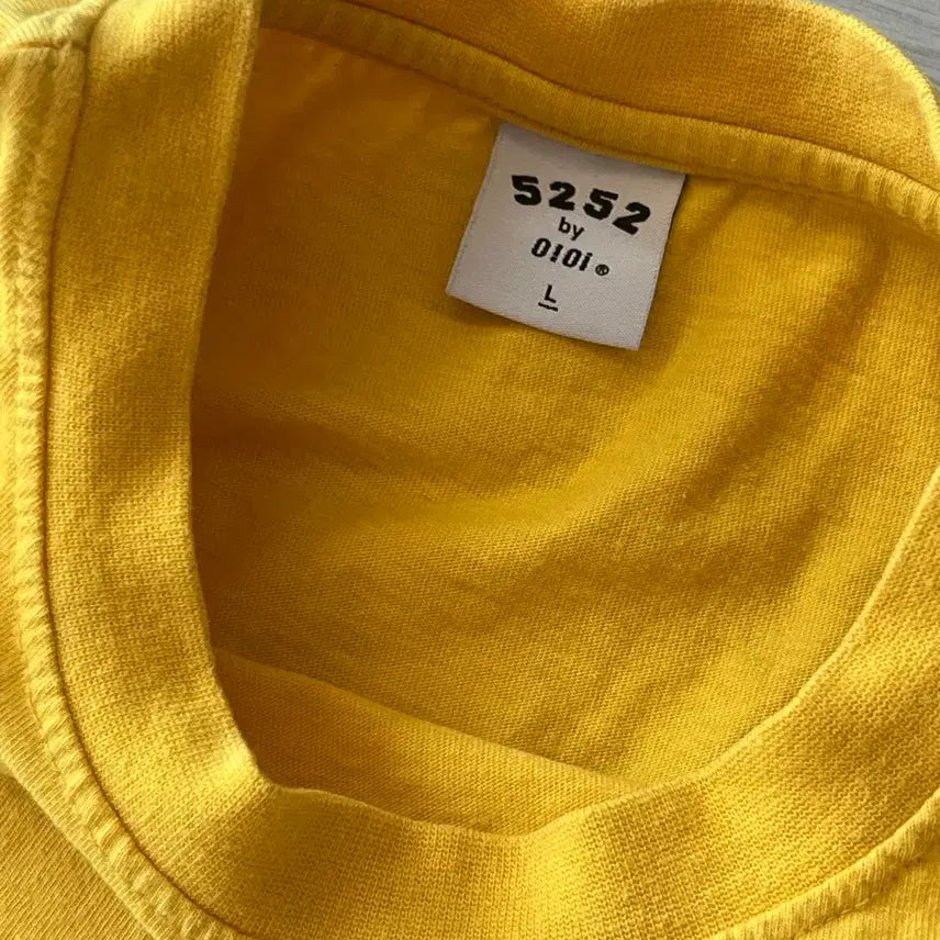 [BUNJANG] 5252 BY OIOI Yellow Short Sleeve T-shirt / 5252 바이 오아이오아이 반팔 티셔츠 옐로우