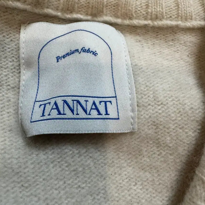 [BUNJANG] Tannat V-Neck Knit / tannat 타낫 브이넥 니트