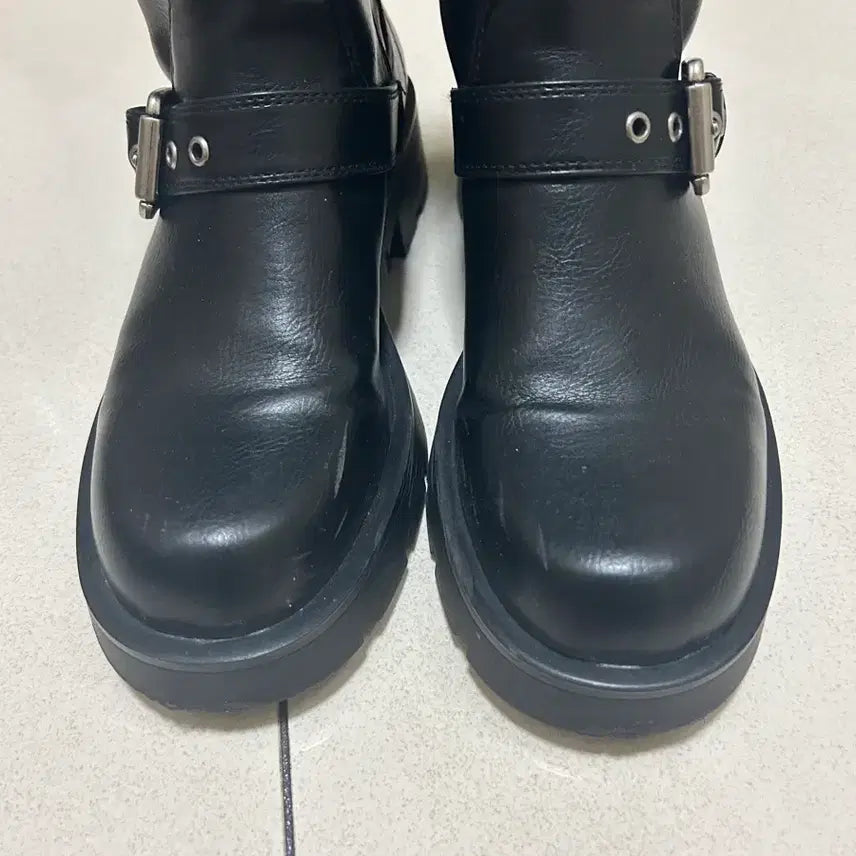 [BUNJANG] ZARA Buckle Biker Boots 37 / 자라 버클 바이커 부츠 37