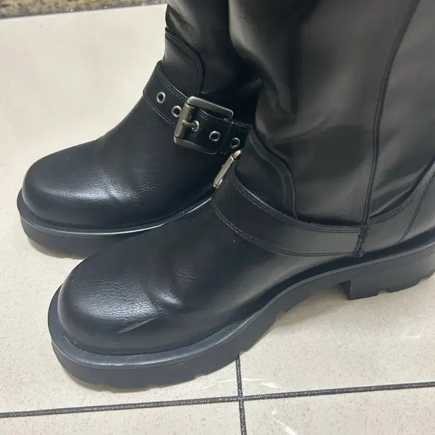 [BUNJANG] ZARA Buckle Biker Boots 37 / 자라 버클 바이커 부츠 37
