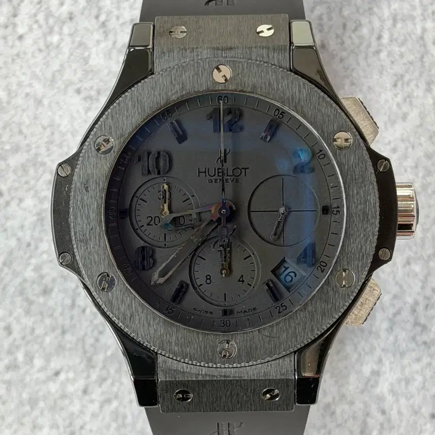 [BUNJANG] Bigbang Hublot Black Edition Watch / 위블로 빅뱅 블랙 에디션 301.CX.134.RX 시계 판매합니다.
