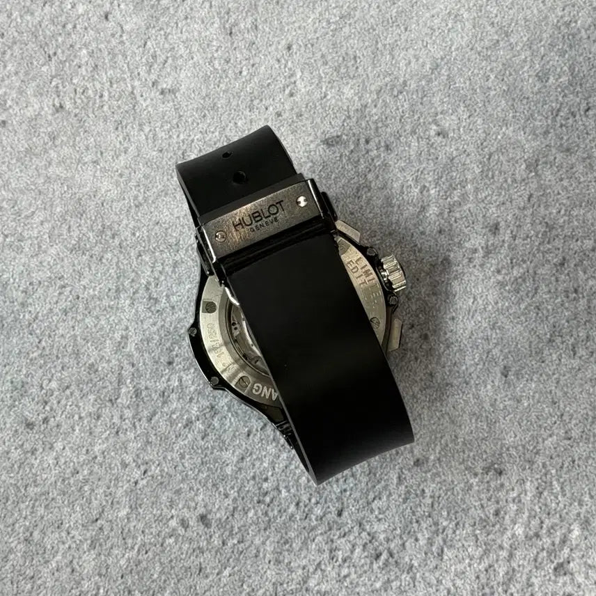 [BUNJANG] Bigbang Hublot Black Edition Watch / 위블로 빅뱅 블랙 에디션 301.CX.134.RX 시계 판매합니다.