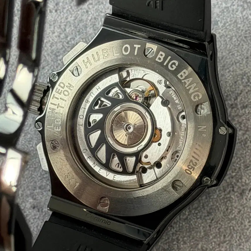 [BUNJANG] Bigbang Hublot Black Edition Watch / 위블로 빅뱅 블랙 에디션 301.CX.134.RX 시계 판매합니다.