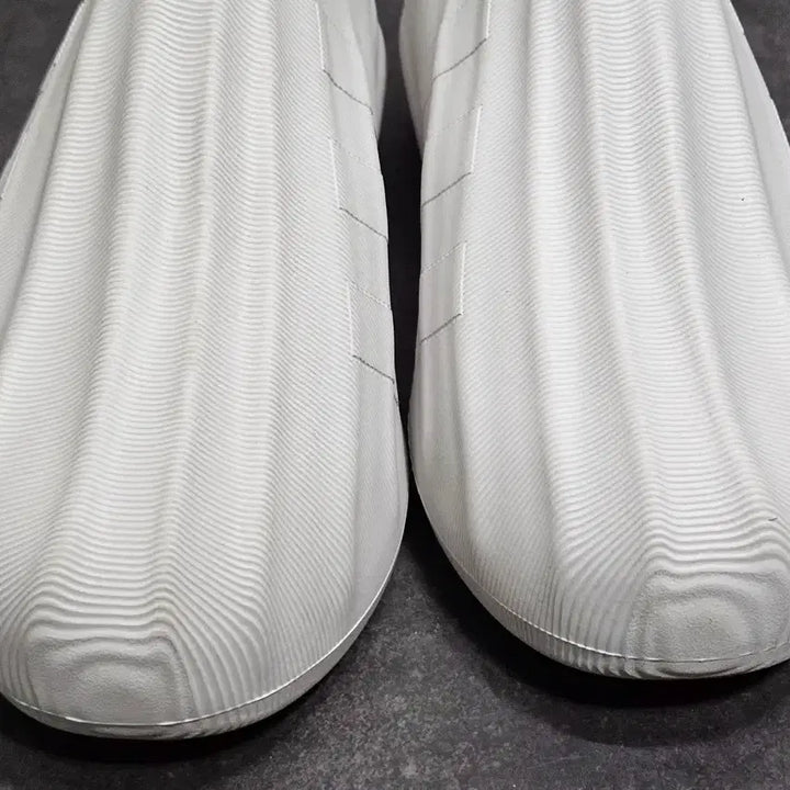 [BUNJANG] Adidas Adiform Superstar Sneakers / 아디다스 아디폼 슈퍼스타 235