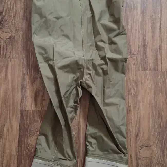 [BUNJANG] ZIAZIZO Waterproof Waders (Size S) / ZIAZIZO 아동용 슈트 (방수 장화 바지 S)