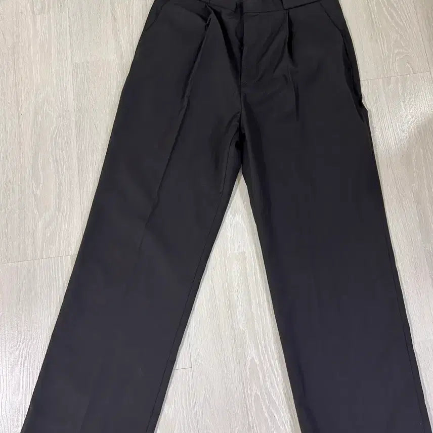 [SOLD OUT] Men4 라벨아카이브 릴렉스드 핏 슬랙스