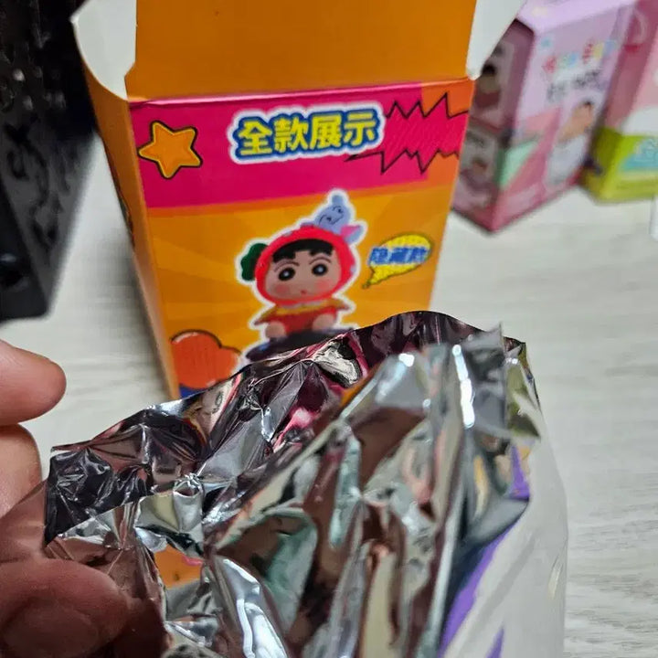 [BUNJANG] Crayon Shin-chan Kuromi Donut Figure / 짱구는 못말려 짱구 쿠로미 버전 도넛 피규어