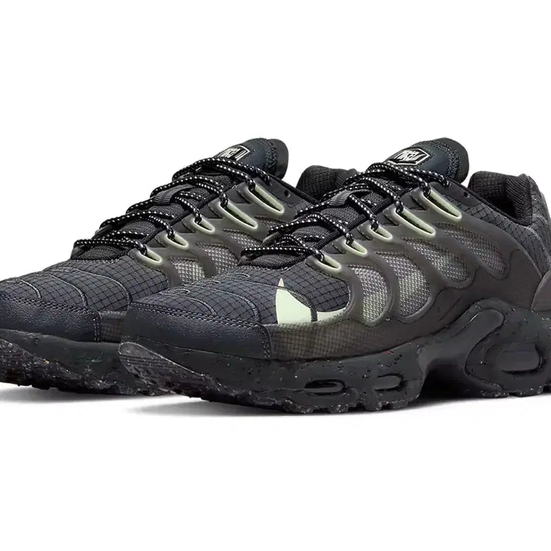 [BUNJANG] Nike Air Max Terrascape Plus Black and Lime Sneakers / 나이키 에어맥스 테라스케이프 플러스 블랙 앤 라임 265
