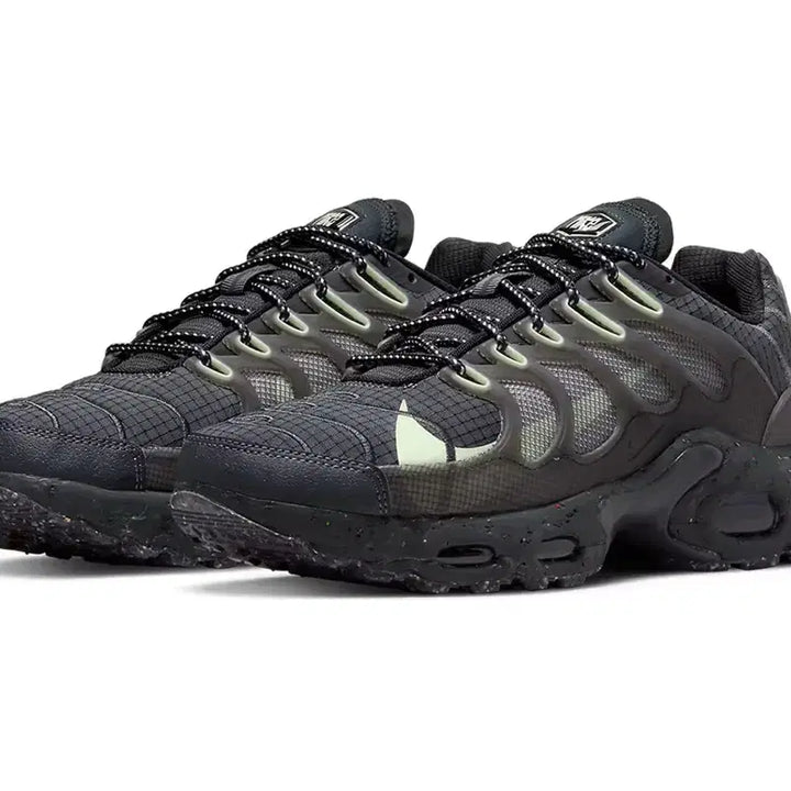 [BUNJANG] Nike Air Max Terrascape Plus Black and Lime Sneakers / 나이키 에어맥스 테라스케이프 플러스 블랙 앤 라임 265