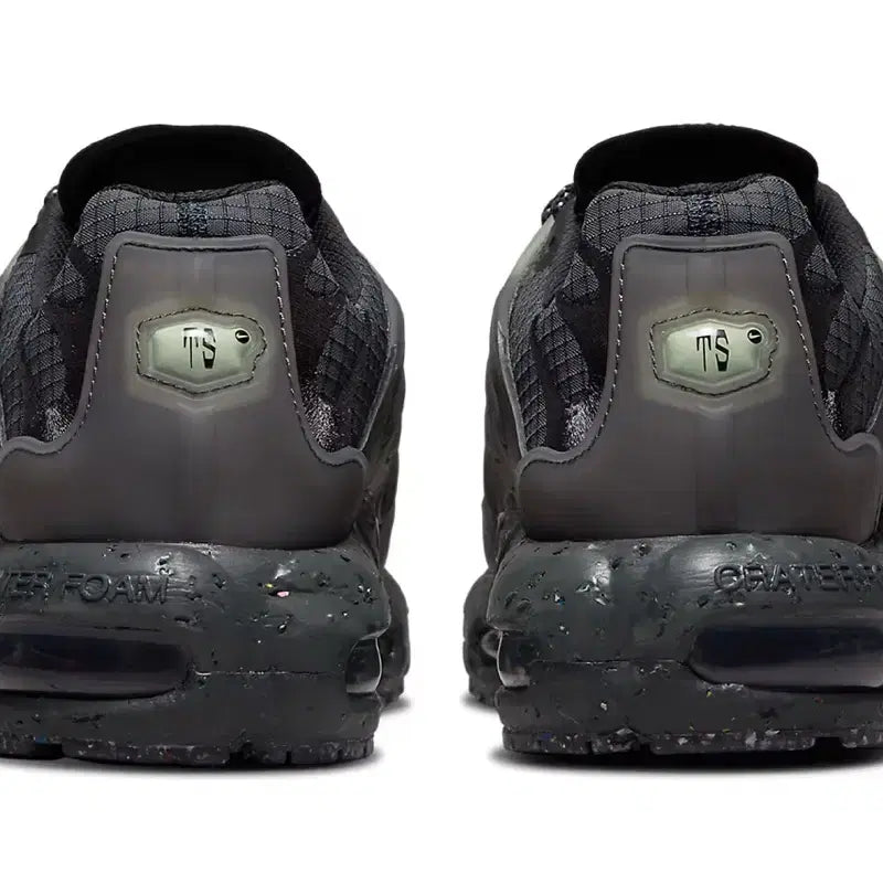 [BUNJANG] Nike Air Max Terrascape Plus Black and Lime Sneakers / 나이키 에어맥스 테라스케이프 플러스 블랙 앤 라임 265