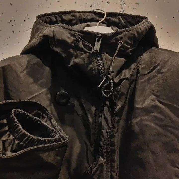[BUNJANG] GU Undercover Padded Convertible Coat / GU X 언더커버 히트 패디드 컨버터블 코트 패딩코트