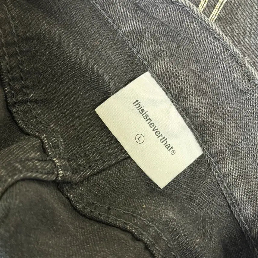 [BUNJANG] thisisneverthat Web Embroidery Jeans / 디스이즈네버댓 웹 자수 진 블랙