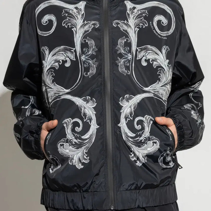 [BUNJANG] Versace Jeans Couture Baroque Windbreaker Hooded Jacket / 베르사체 진 쿠튀르 바로크 바람막이 후드 자켓