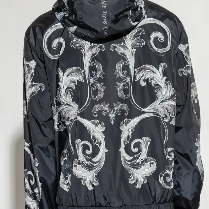 [BUNJANG] Versace Jeans Couture Baroque Windbreaker Hooded Jacket / 베르사체 진 쿠튀르 바로크 바람막이 후드 자켓