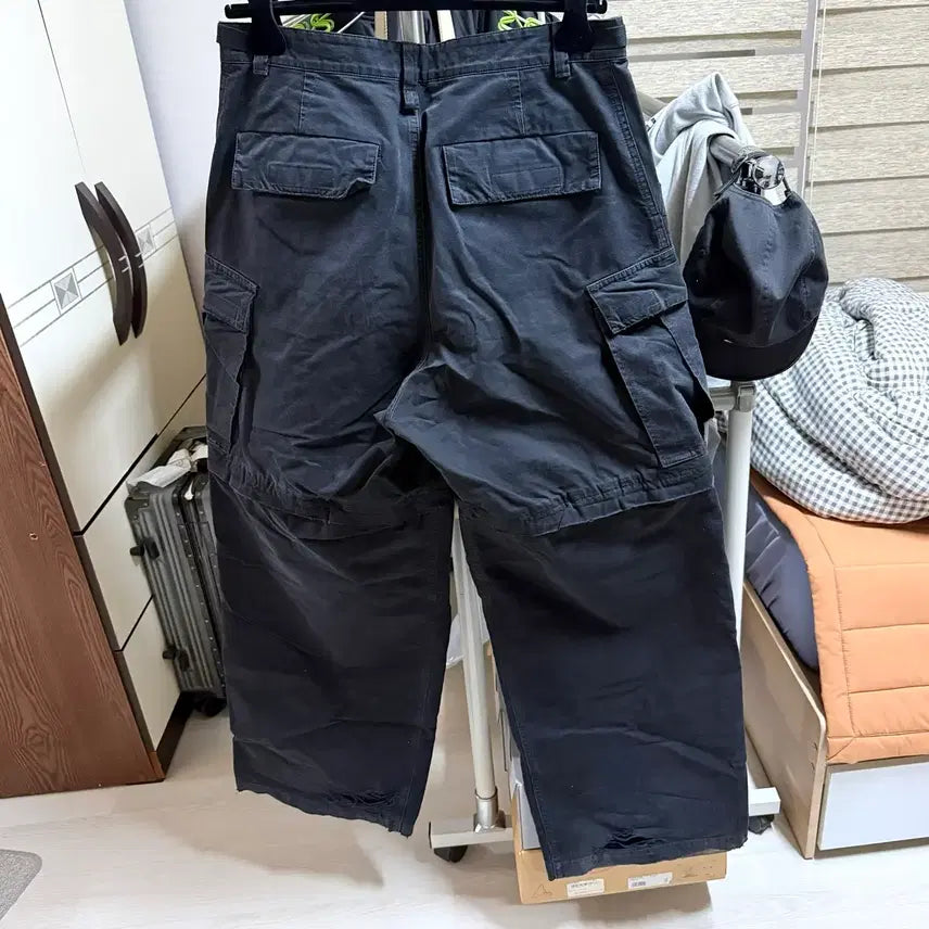 [BUNJANG] Balenciaga Destroyed Ripstop Large Cargo Pants / [M] 발렌시아가 디스트로이드 립스탑 라지 카고 팬츠