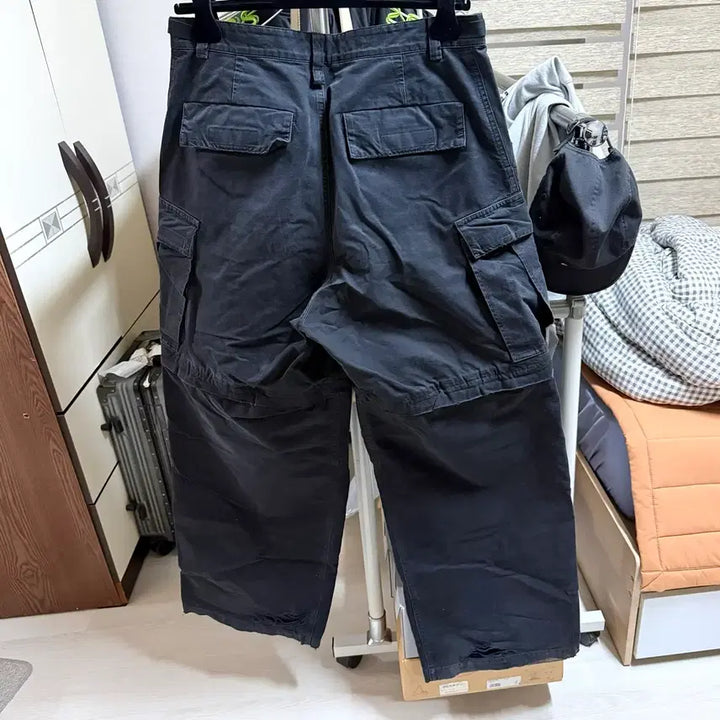[BUNJANG] Balenciaga Destroyed Ripstop Large Cargo Pants / [M] 발렌시아가 디스트로이드 립스탑 라지 카고 팬츠