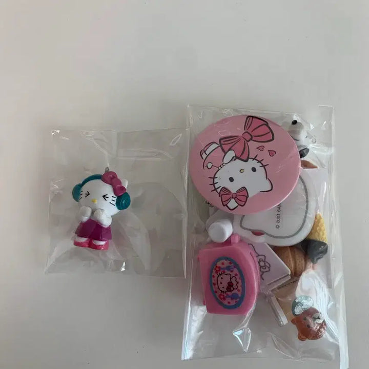 [BUNJANG] Hello Kitty Strap Vintage Stationery / 헬로키티 스트랩 고전문구