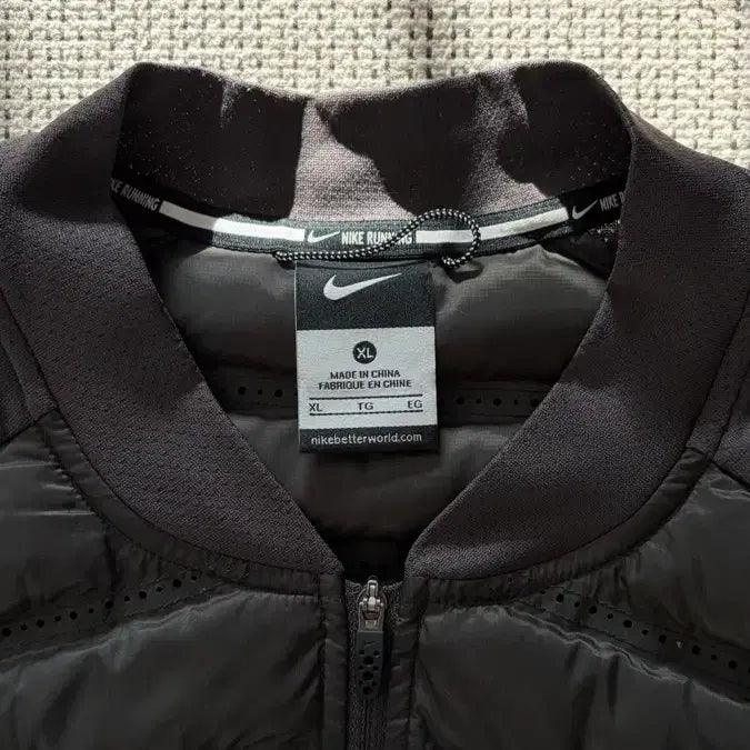 [BUNJANG] Nike Gyakusou Aeroloft Vest (XL) / 나이키 갸쿠소우 GYAKUSOU 에어로로프트 (XL)