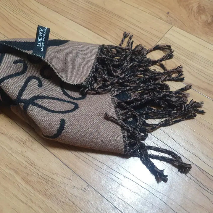 [BUNJANG] LOEWE Reversible Scarf Brown/Black / LOEWE 로에베 양면 남녀공용 목도리 브라운/블랙 상태최상 구제