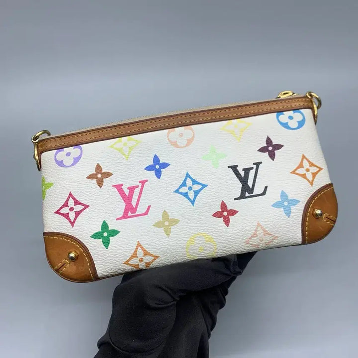 [SOLD OUT] 267000078 루이비통 모노그램 멀티컬러 밀라 포쉐트 M160096