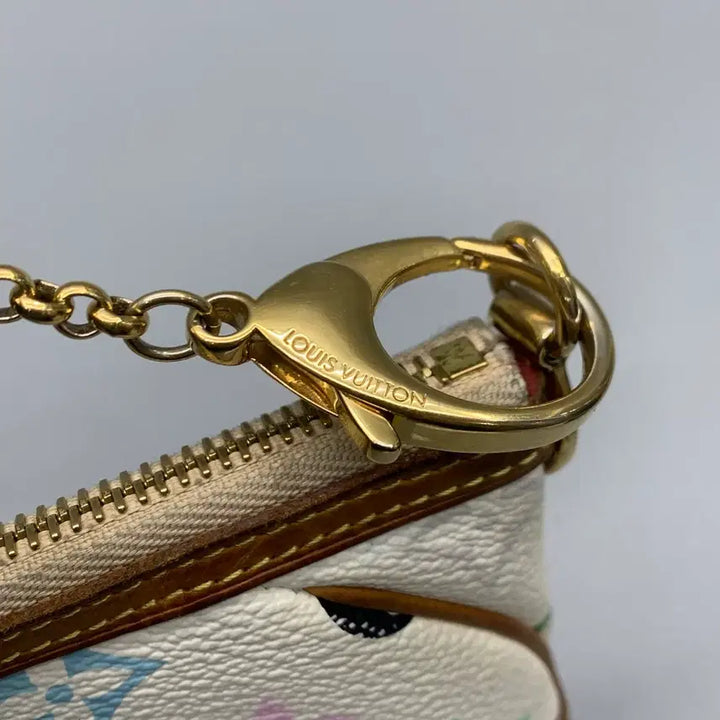 [SOLD OUT] 267000078 루이비통 모노그램 멀티컬러 밀라 포쉐트 M160096