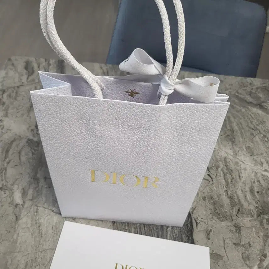 [BUNJANG] Dior Shopping Bag & Ribbon / 디올 쇼핑백 & 리본