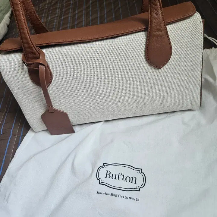 [BUNJANG] Button Canvas Leather Shoulder Bag / (새상품)버튼 캔버스 레더 숄더백