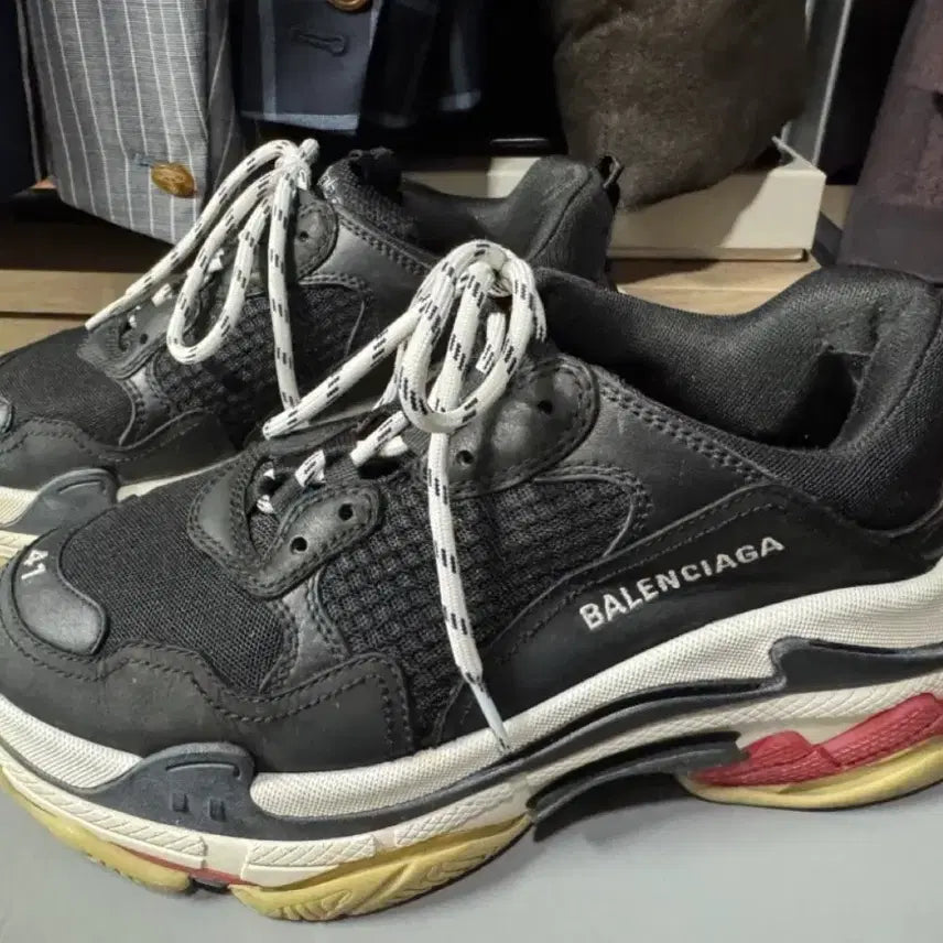 [BUNJANG] Balenciaga Triple S Sneakers (Black) - Size 41 / 발렌시아가 정품 트리플s 41사이즈