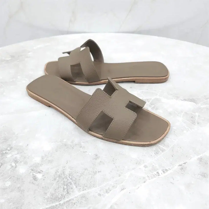 [BUNJANG] Hermes Etoupe Oran Sandals Slippers / 38.5 / 에르메스 에토프 오란 샌들 슬리퍼