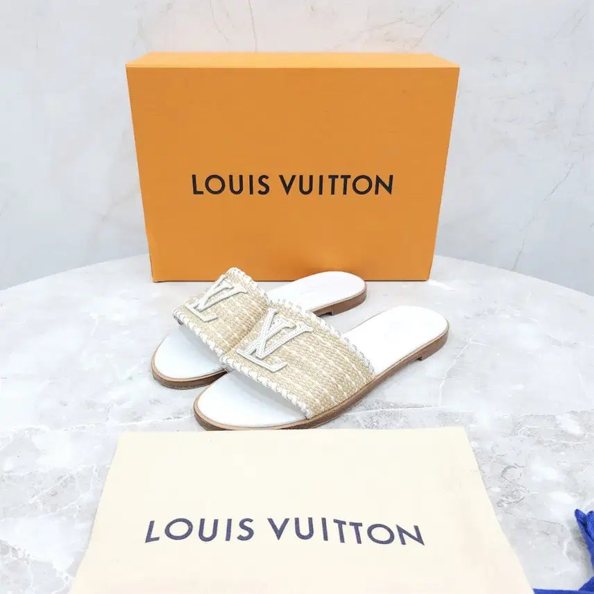 [BUNJANG] Louis Vuitton LV Monogram Rattan Sandals / 38 / 루이비통 LV 모노그램 라탄 샌들 슬리퍼
