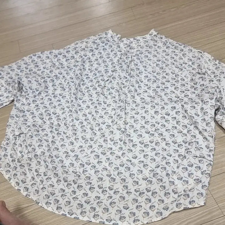 [BUNJANG] Kiena Floral Print Blouse / 키에나 플라워 프린트 블라우스(실측)