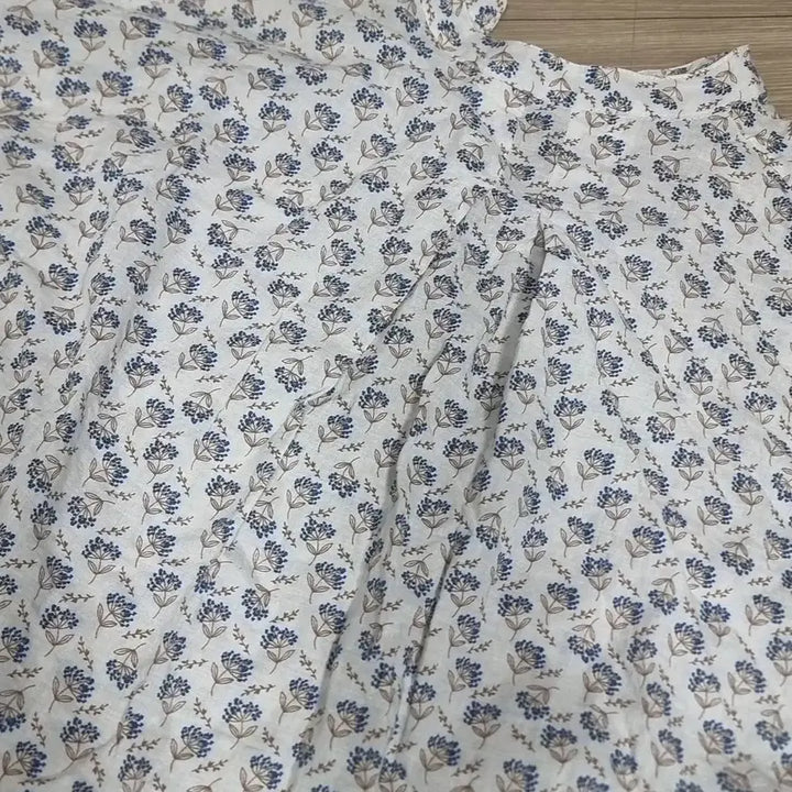 [BUNJANG] Kiena Floral Print Blouse / 키에나 플라워 프린트 블라우스(실측)