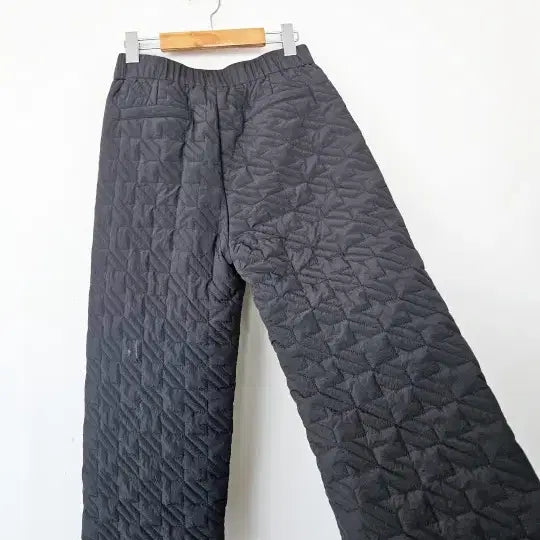 [BUNJANG] Black Quilted Pants / 블랙 퀼팅 팬츠
