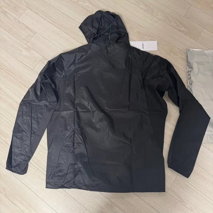 [BUNJANG] Satisfy Pertex Diamond Fuse Windbreaker XL / 새티스파이 퍼텍스 다이아몬드 퓨즈 윈드브레이커  XL 새제품