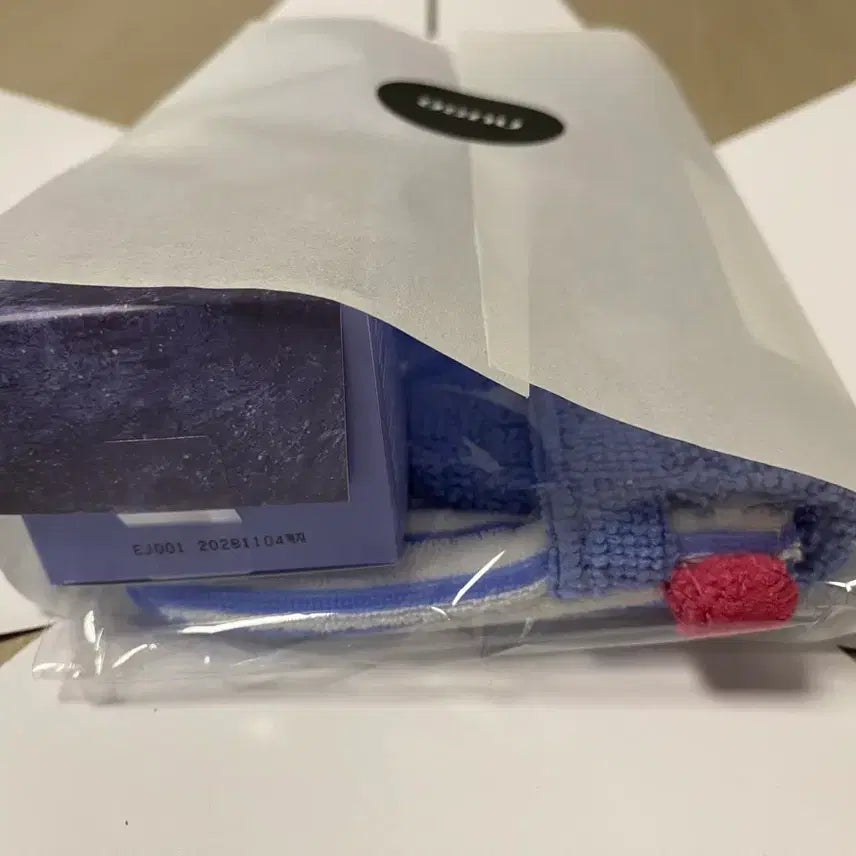 [BUNJANG] NU'EST Berry Blue Bath Pouch Set / 누즈 립스크럽 리쥬 립글로스 세트 베리블루 배쓰파우치 세트 선물포장