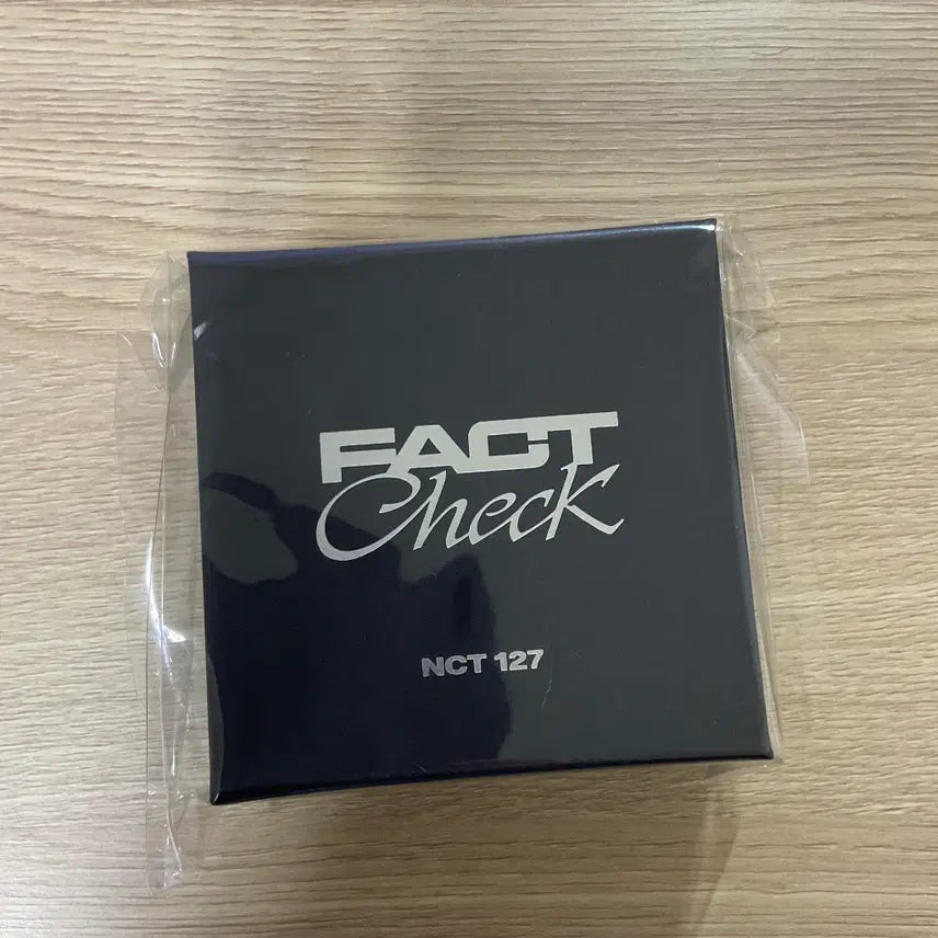 엔시티127 태용 팩트체크 목걸이 넥클리스 포카 포토카드 미개봉