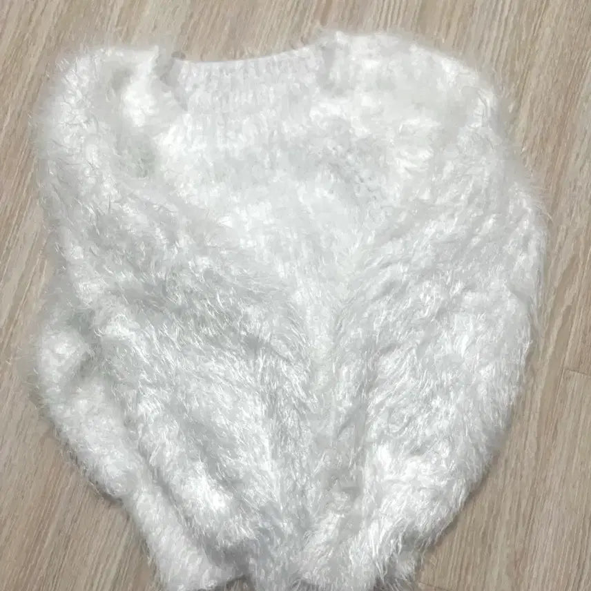 [BUNJANG] White Angora Knit Sweater / 화이트 앙고라 니트
