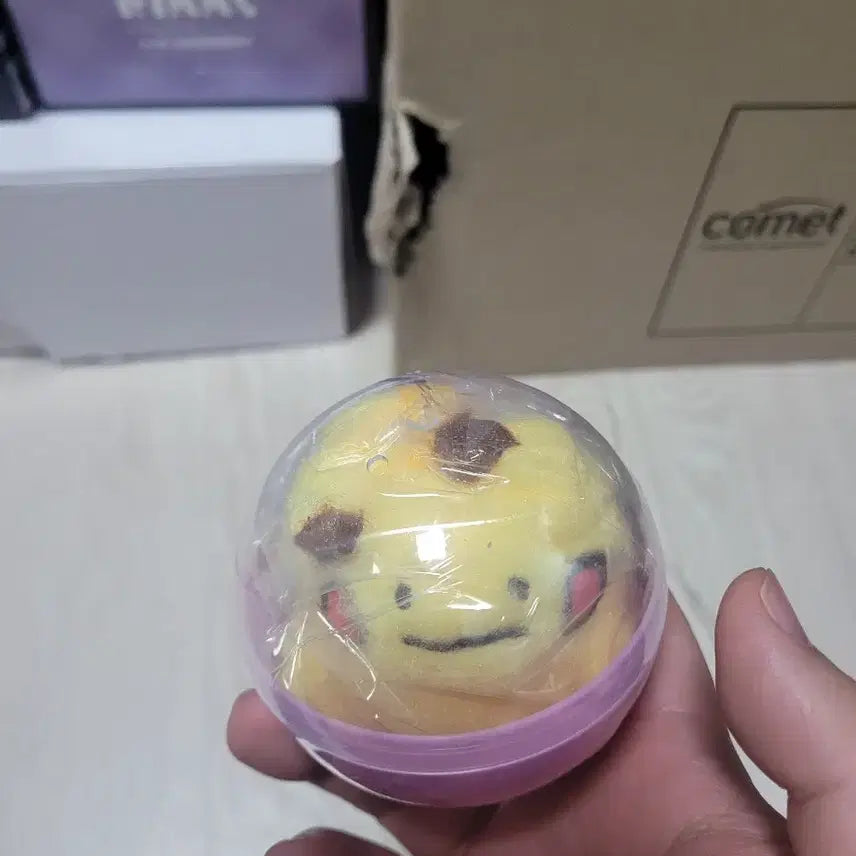 [SOLD OUT] 메타몽 피카츄 변신 마스코트 인형 변신하는 중