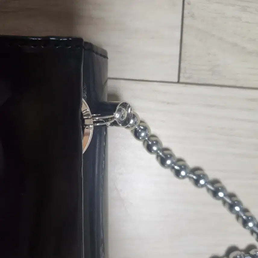 [BUNJANG] MM6 Maison Margiela Enamel Ball Chain Crossbody Bag / 메종마르지엘라 MM6 에나멜 볼체인 크로스백