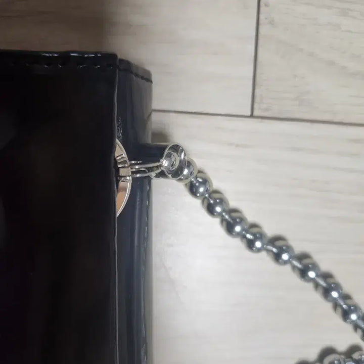 [BUNJANG] MM6 Maison Margiela Enamel Ball Chain Crossbody Bag / 메종마르지엘라 MM6 에나멜 볼체인 크로스백