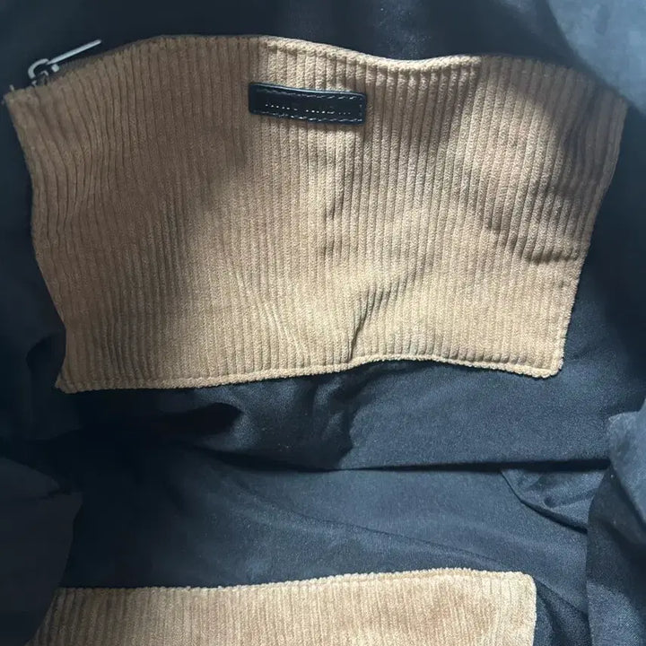[BUNJANG] NCT Nico and... Quilted Padded Crossbody Bag / 니코앤드) 퀄팅 패딩 크로스백
