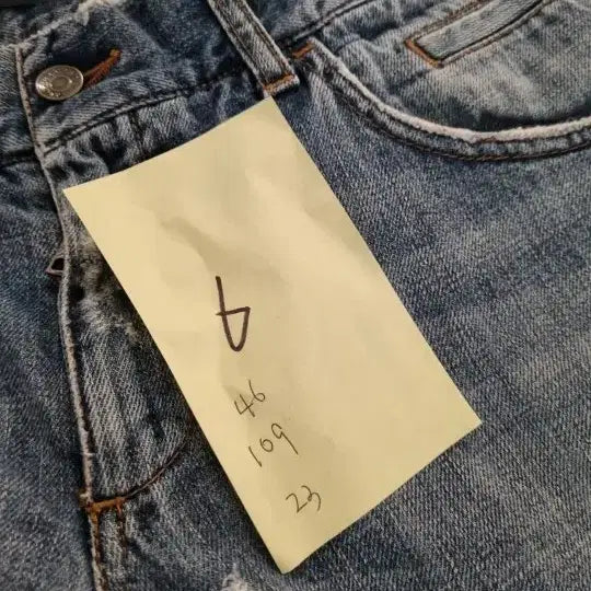 [SOLD OUT] 돌체앤가바나 데님 청바지 데미지진