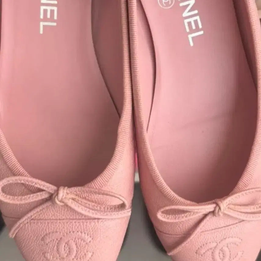 BUNJANG] Chanel Pink Flats (Size 37) / 샤넬 핑크 플랫슈즈 37