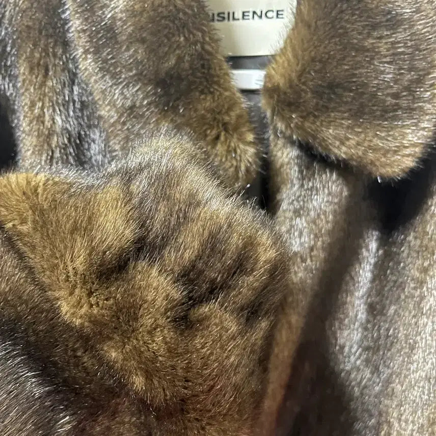 [BUNJANG] Insilence Brown Cropped Faux Fur Jacket / 인사일러스 퍼자켓