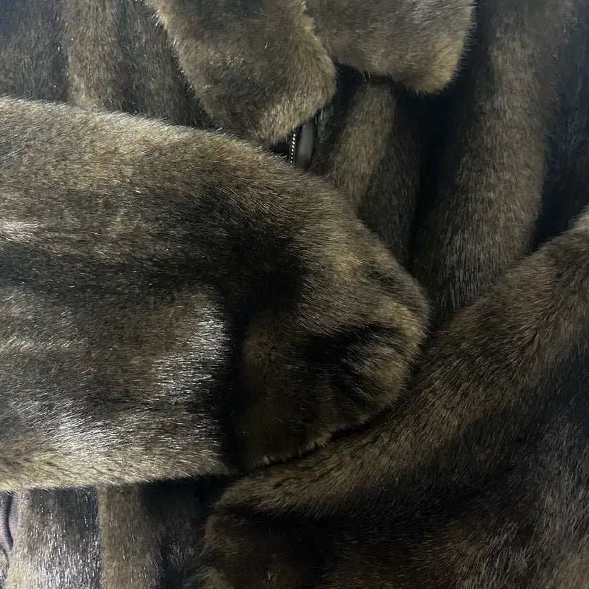 [BUNJANG] Insilence Brown Cropped Faux Fur Jacket / 인사일러스 퍼자켓