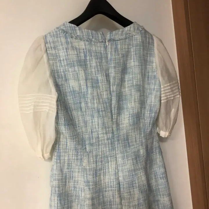 [BUNJANG] It Misha Seethrough Volume Puff Sleeve Tweed Glitter Pearl Dress / 잇미샤 21년 시스루 볼륨 퍼프 소매 트위드 글리터 펄 원피스 하객룩반팔